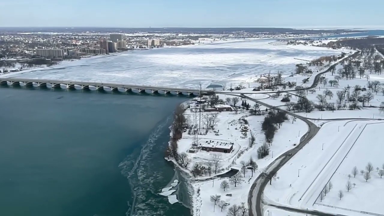 Winter helicoper flight over Detroit