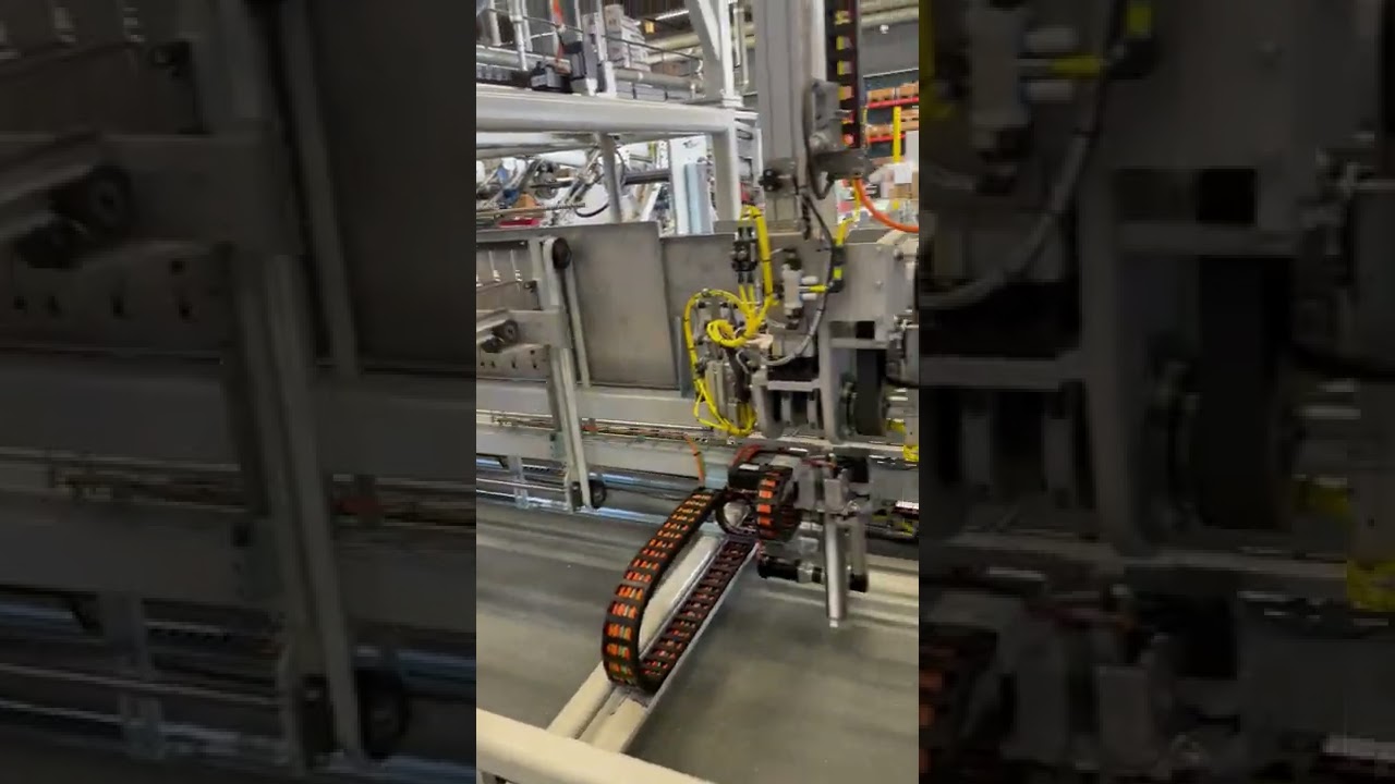 Robopacker turning crashlock E-commerce