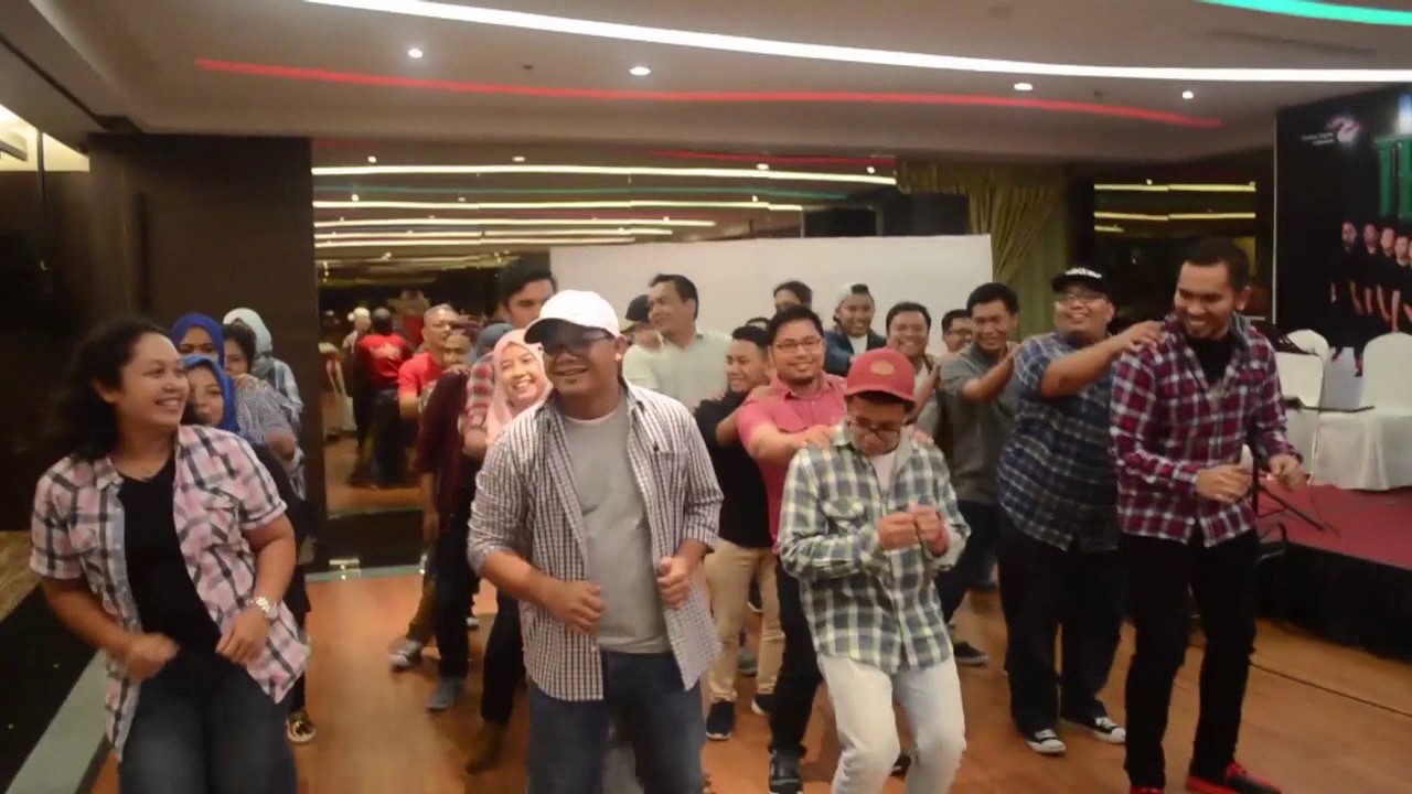 Flashmob Branch Central Medan Area1