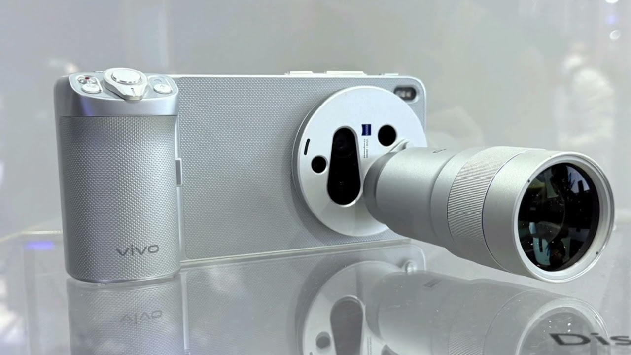 В Vivo X300 Ultra представлен невероятный телеобъектив ZEISS 400 мм: 17-кратный оптический зум! (...