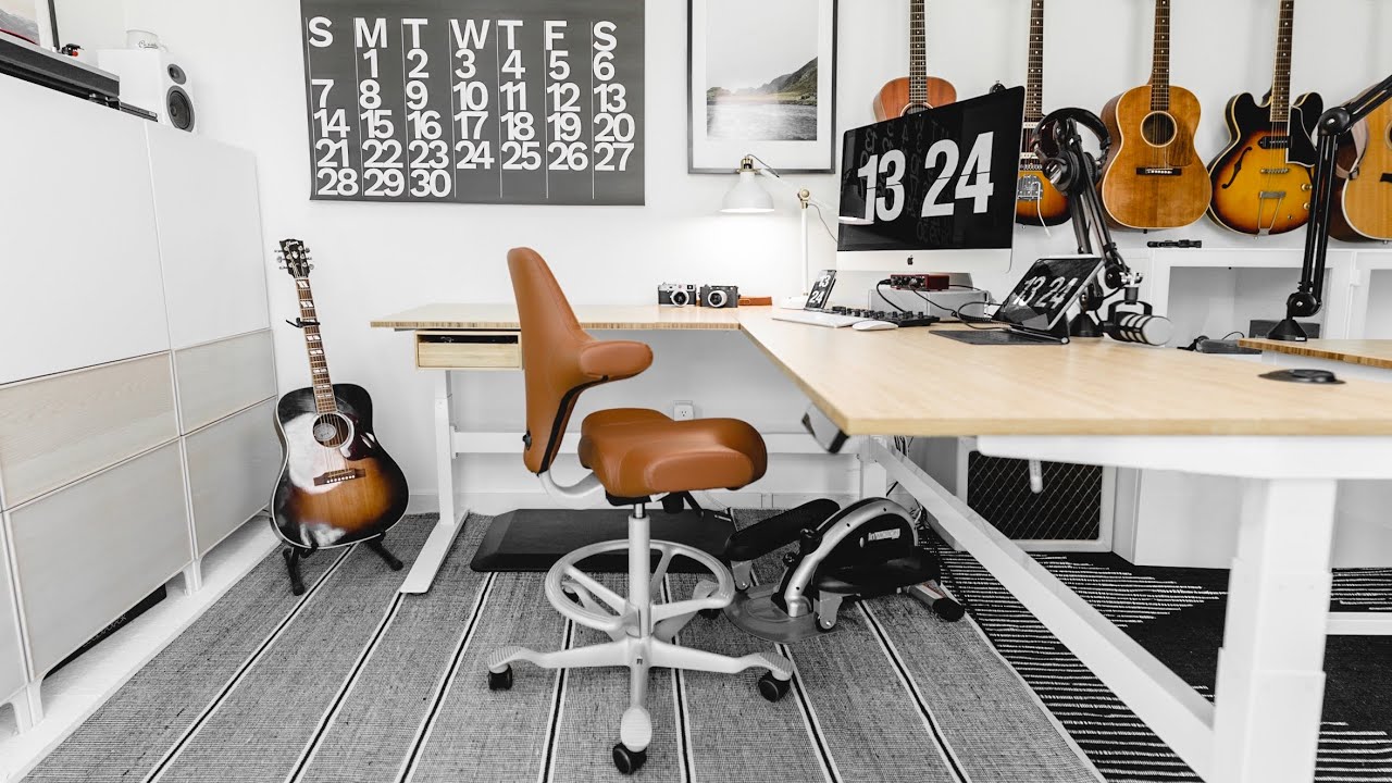 Ultimate Creative Standing Desk Setup | Fully Jarvis Review