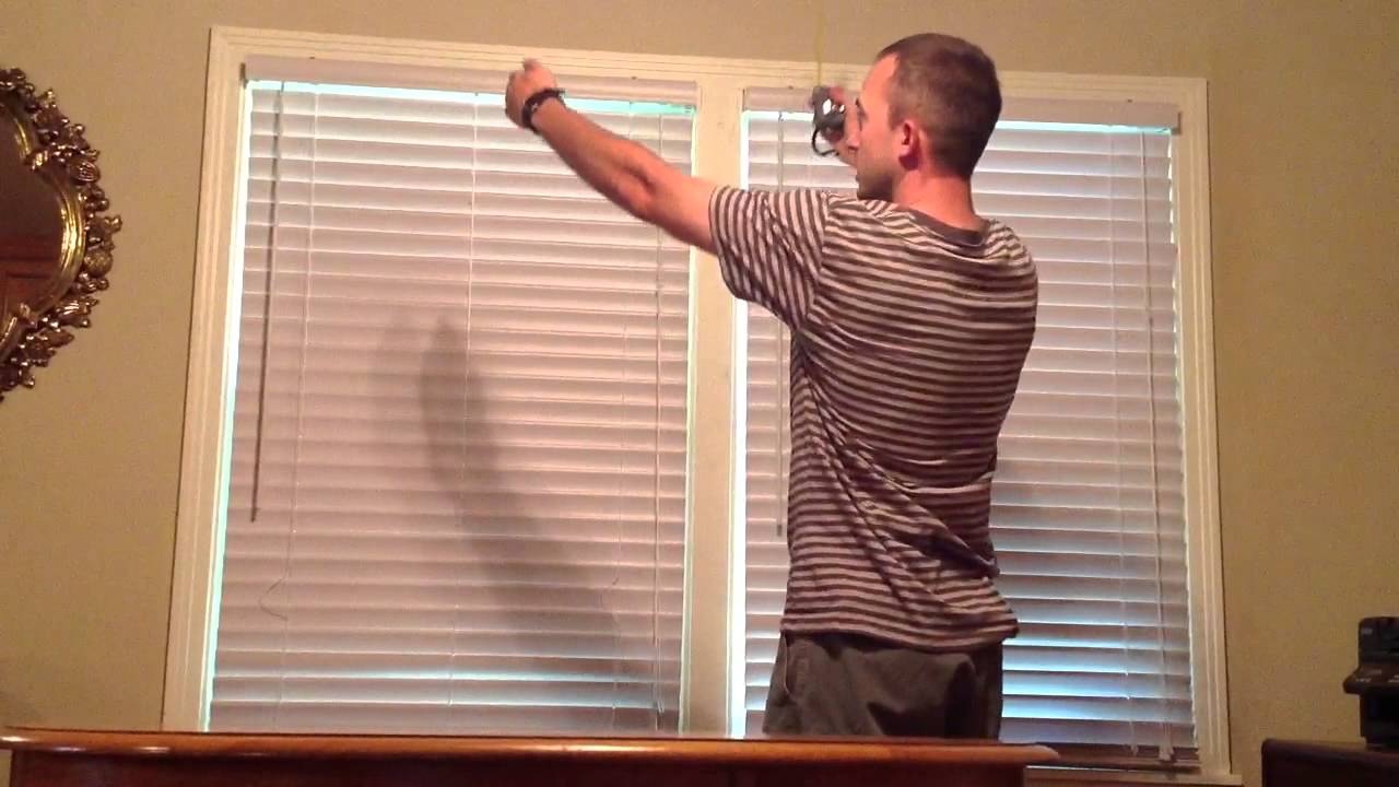 How to correctly measure a window for blinds
