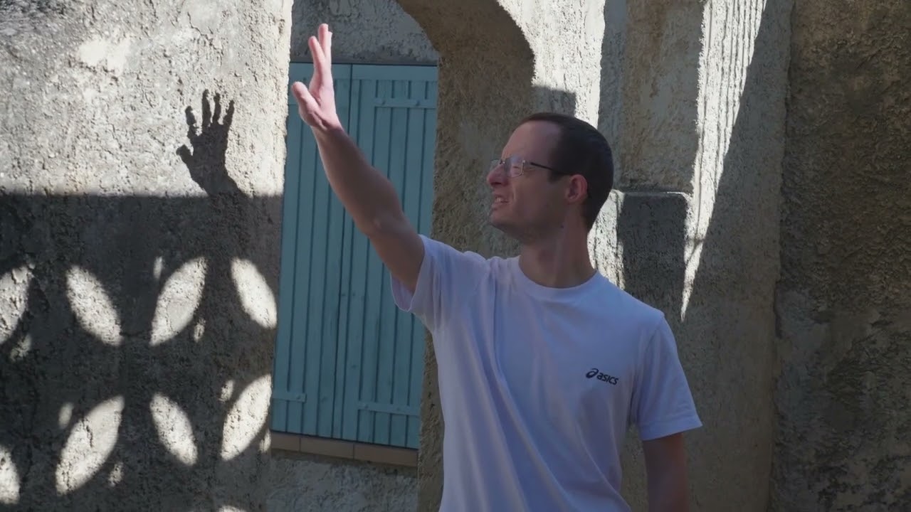 On attaque le présent  - trailer Original