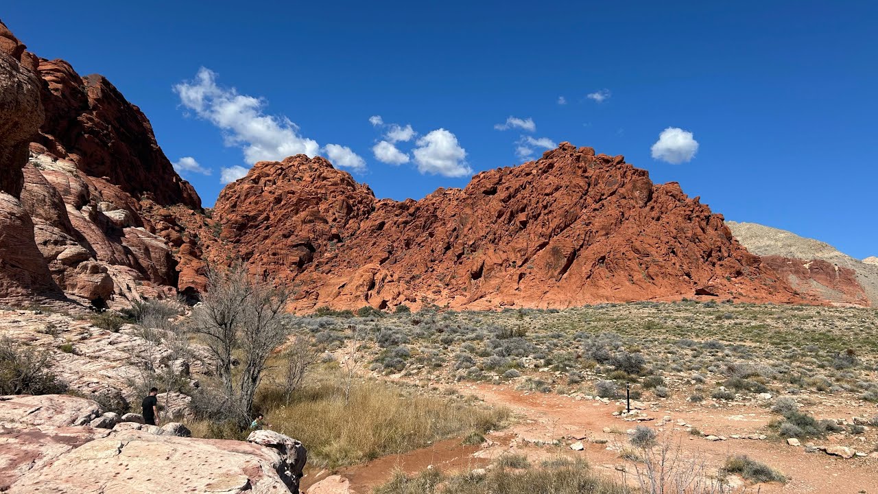 Hiking in Red Rock Canyon near Vegas