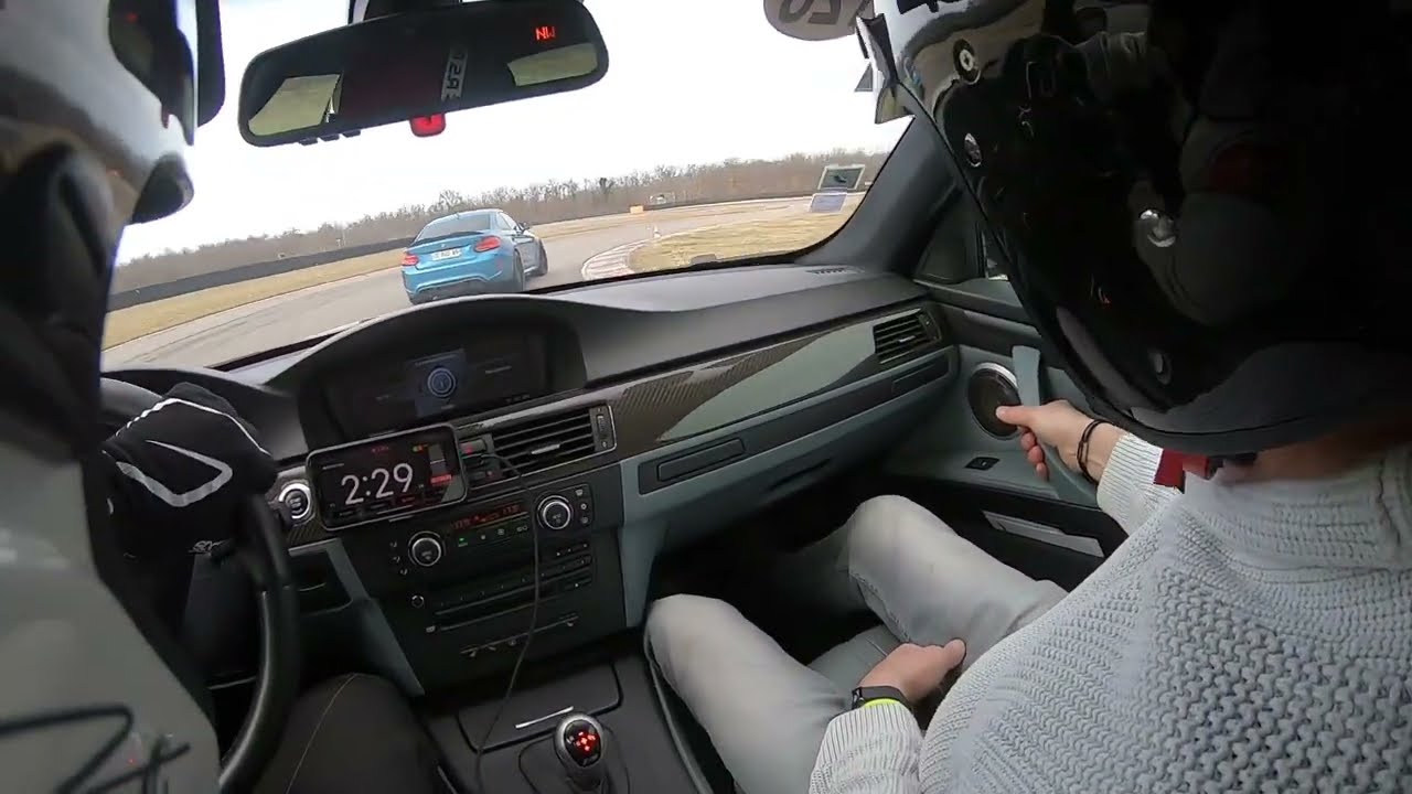 Duel de M - M3e92 vs M2