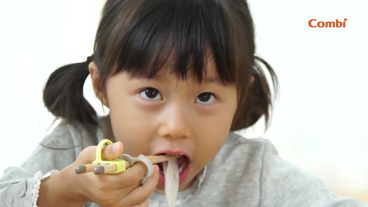 Combi Education Chopsticks | Children Training Chopsticks Left Hand | LittleWhiz.com