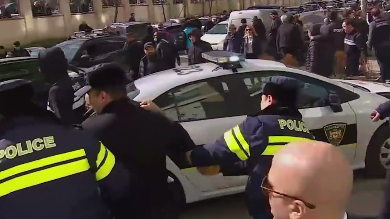ფიზიკური დაპირისპირება საქალაქო სასამართლოსთან