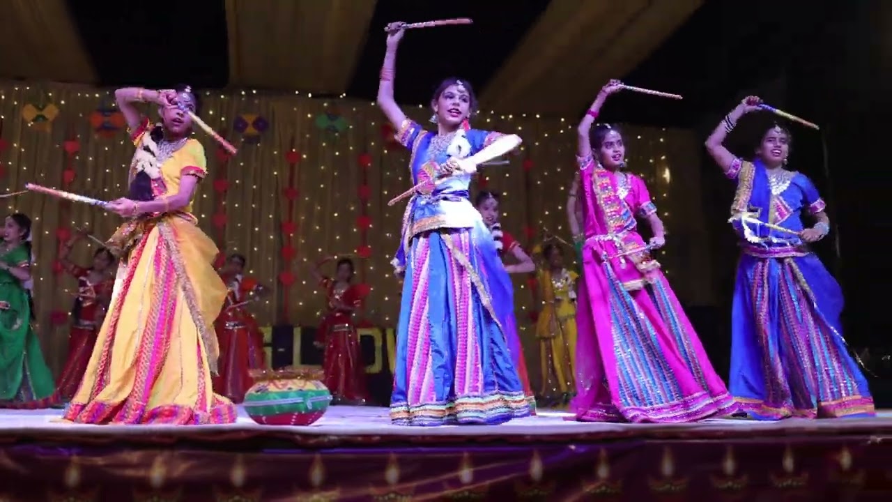 Daandiya Dance Performance by snsps students #viral #trending #students #garba
