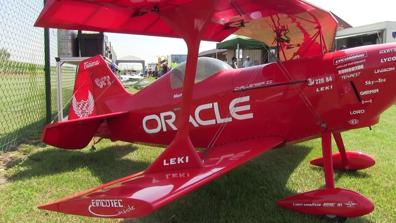 RC Modellflugzeuge Modellflug Show / Modelle von Rettungshubschraubern ADAC