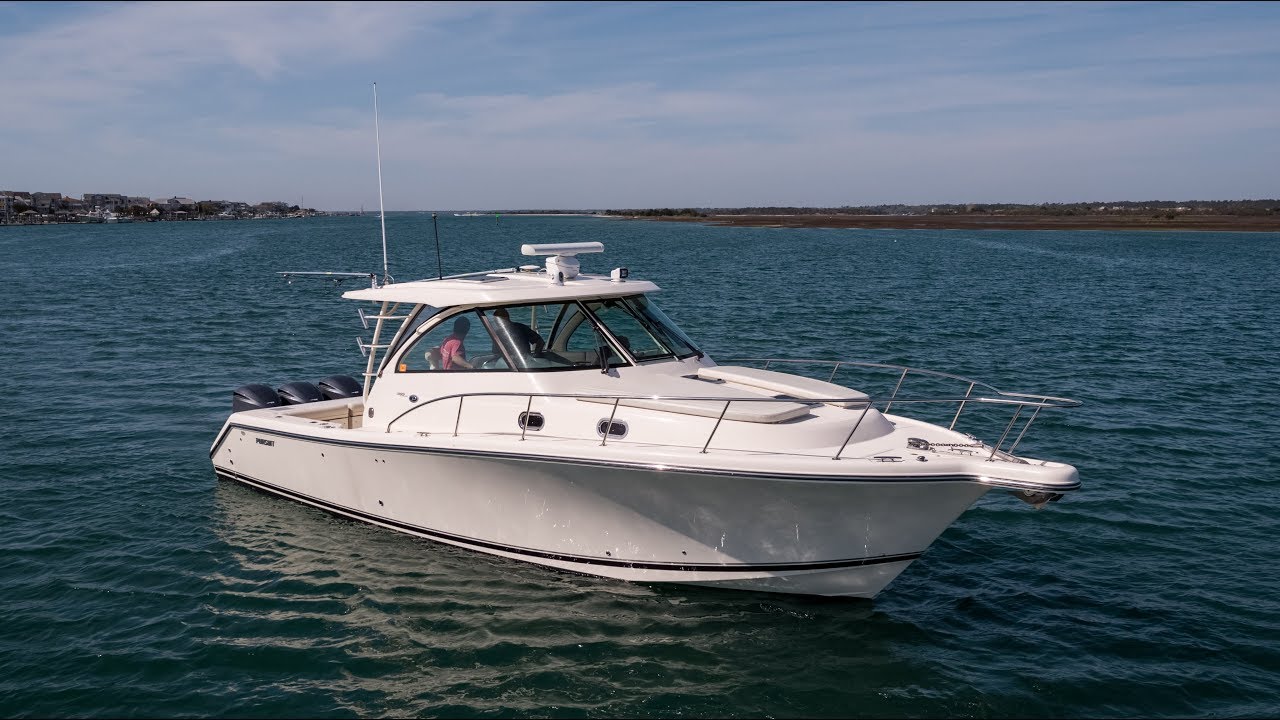 Pursuit 385