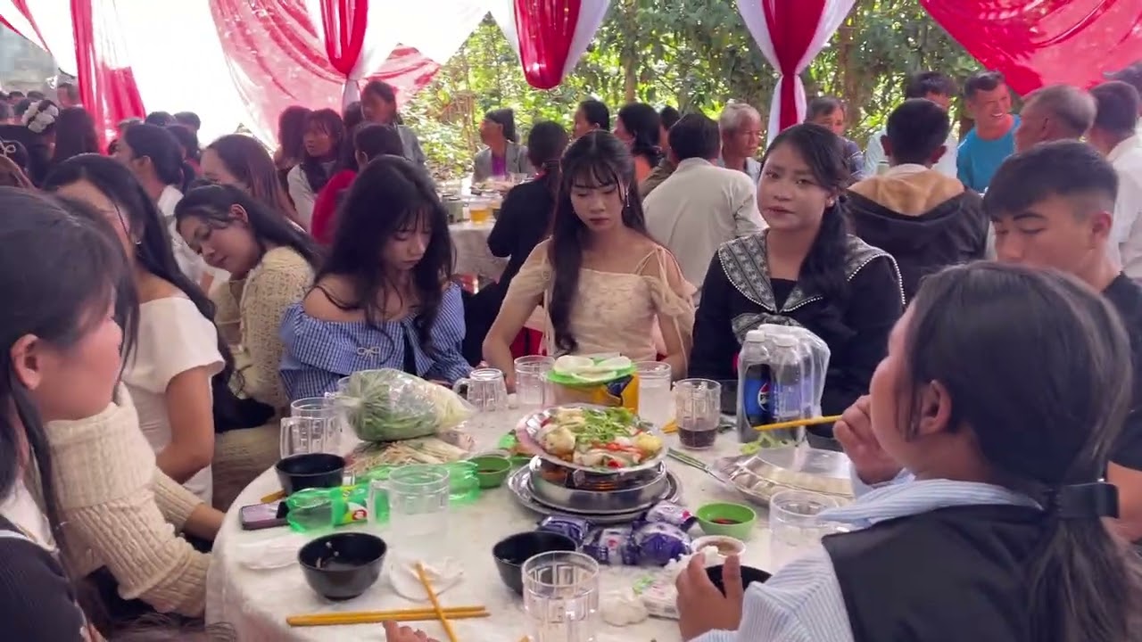 Ca sĩ Chú Dư🎤