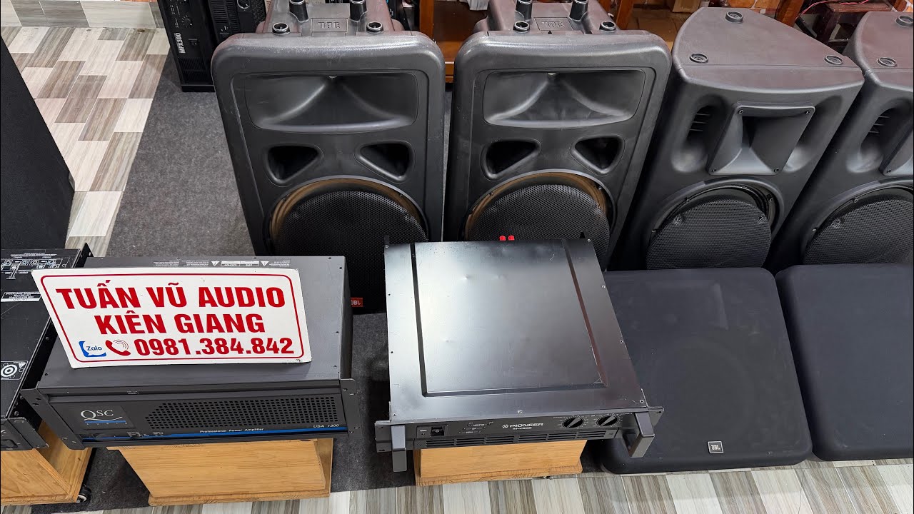 Em Về Đẩy Pioneer M-V300 .Đẩy QSC 1300 .Loa EV T252+ .Loa JBL EON1500 ☎️0981384842