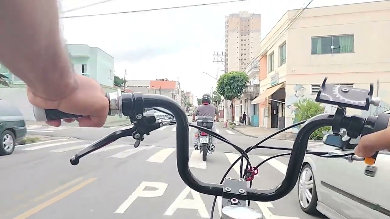 UM ROLÊ DE BIKE MOTORIZADA PELAS RUAS DE SP