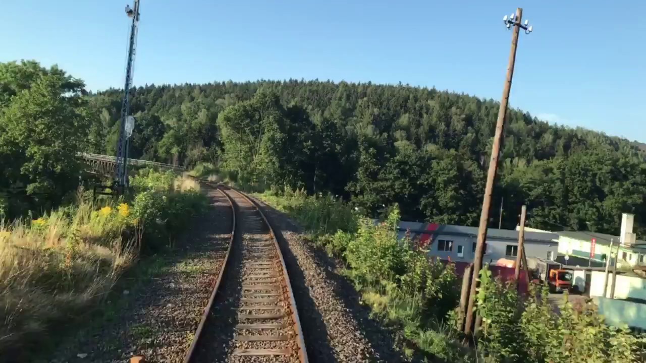 Nowa Ruda - Debil na wiadukcie kozaczy przy małolatach