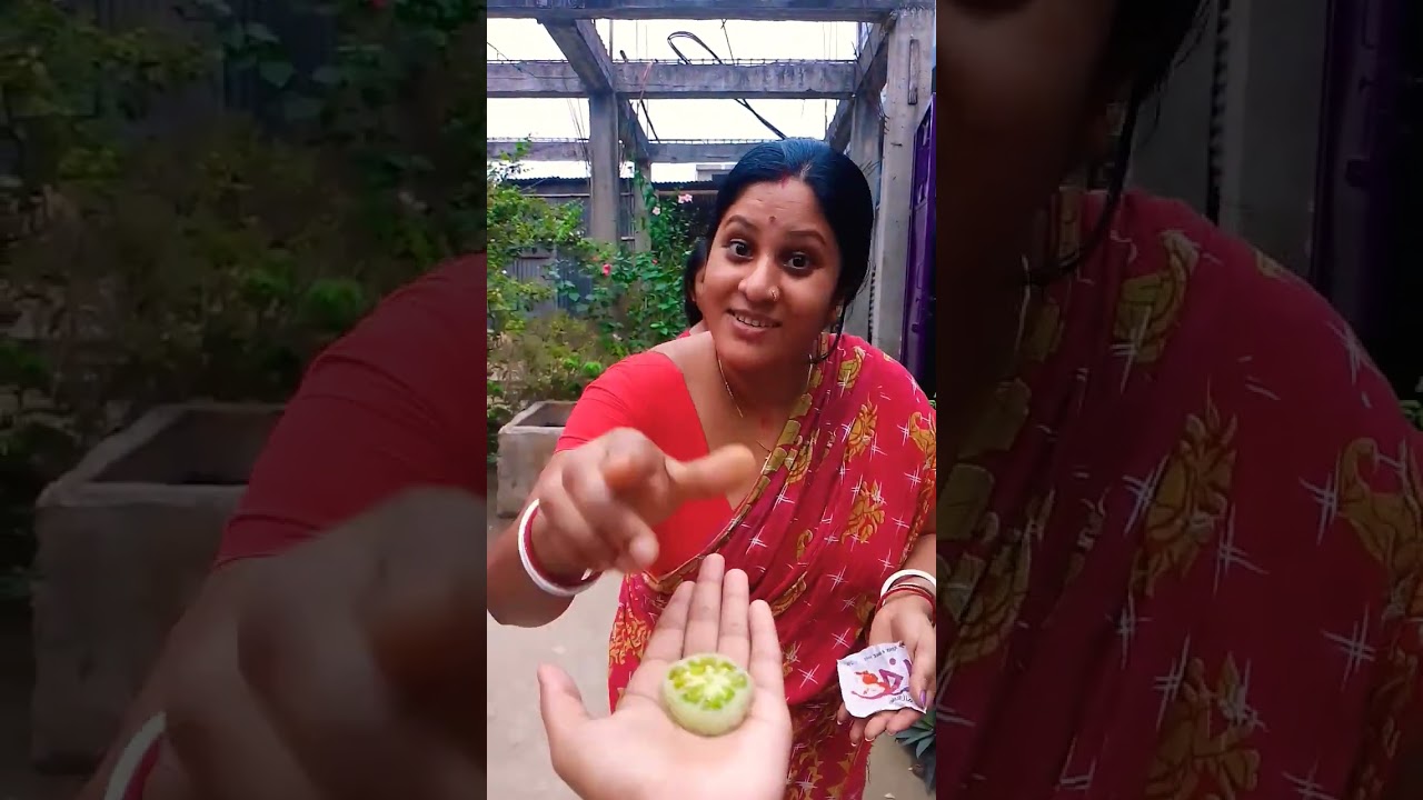 Tomato prank 🤣🤮#funny #short #viralvideo #subscribe