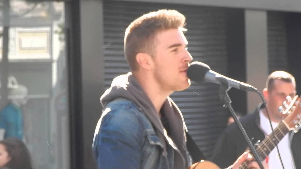 Jamie Harrison singing in Liverpool's streets