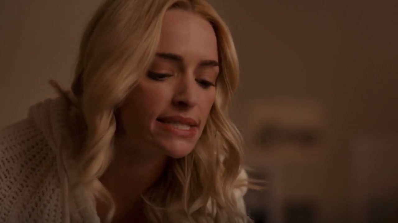 Georgia kills Ginny in her dream (Opening Scene) GINNY & GEORGIA S2 E1