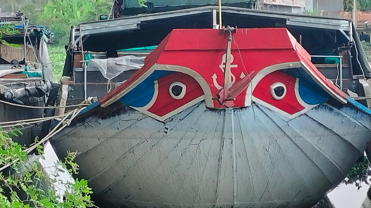 ghe đẹp cần chủ nhân mới, trọng tải chở lúa 90 Tấn, máy đa bu 6 của Nhật, 0984149358.