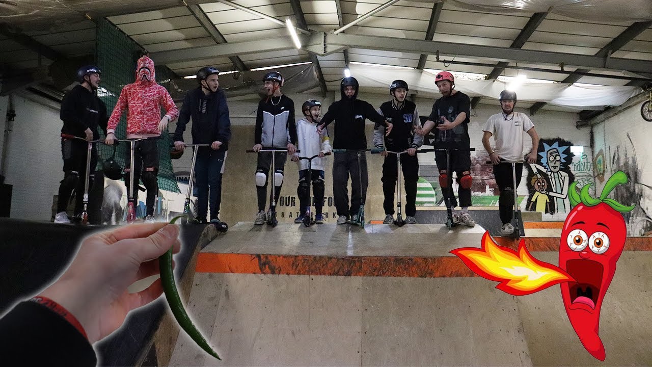 HOTTEST 5 WAY TEAM GAME OF SCOOT !!!! (he ate 5 chilli's)