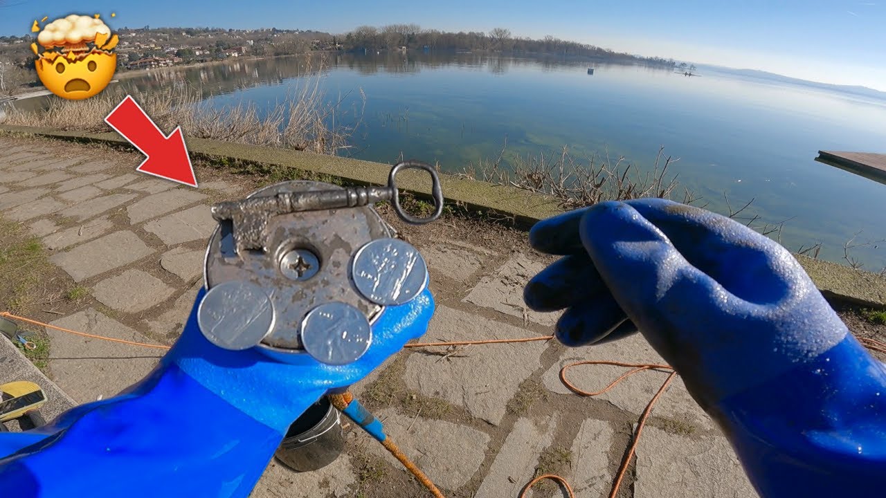 Guarda cosa ho Trovato con il MAGNETE nel Lago 🤩 Magnet Fishing