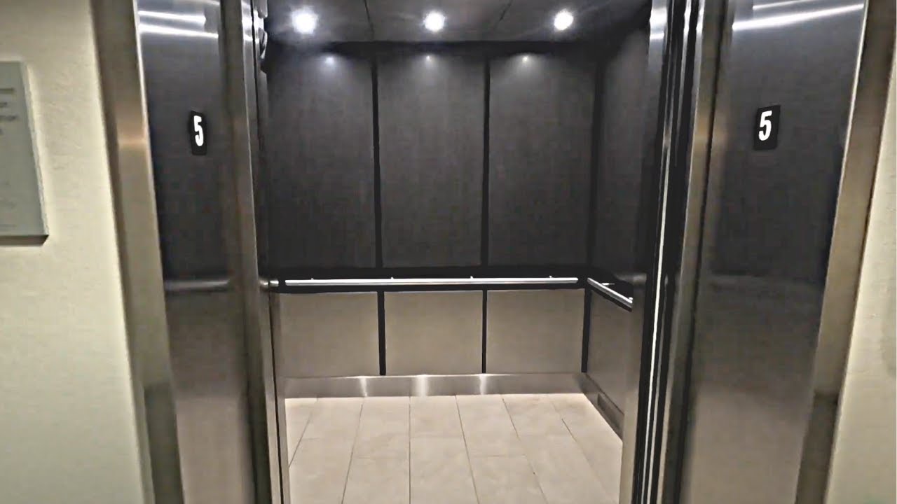 Поездка на 5 лифтах отеля Marriott Orlando Courtyard — полный тур по отелю