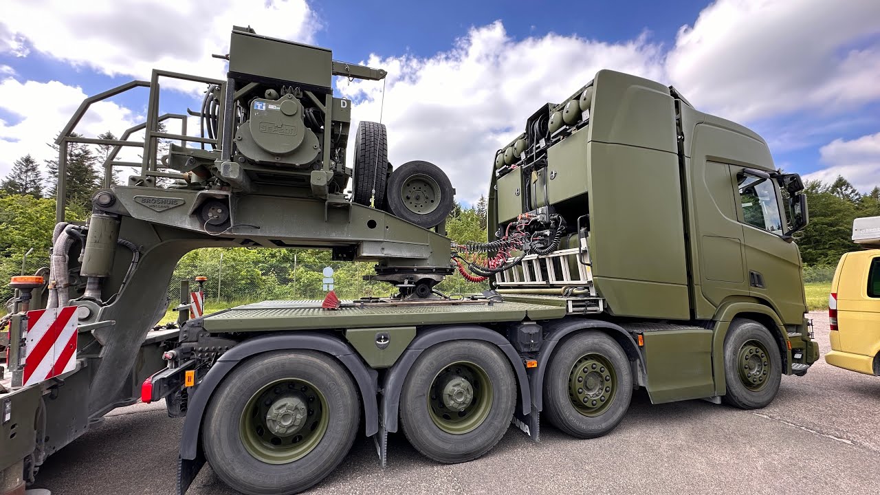 LEOPARD 2A7 on SCANIA R650 V8 650 HP Heavy Transporter