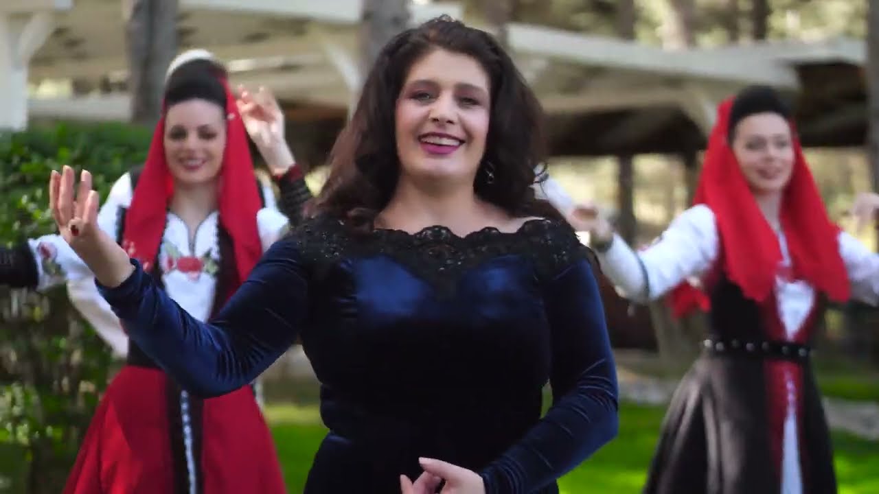 Shkurte Hadergjonaj  - Kolazh Dasmash 2024 (Official Video 4K )