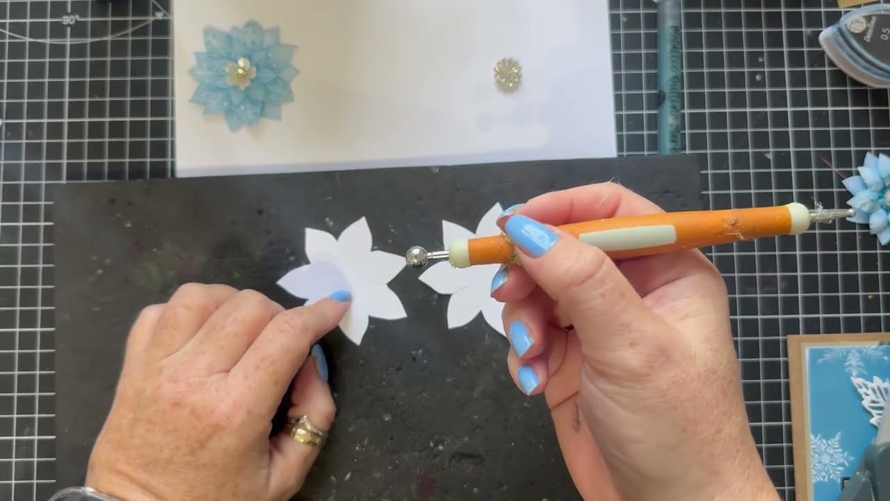 Easy Cut handmade flowers for my cards - how i make my own flower embellishments for my cards