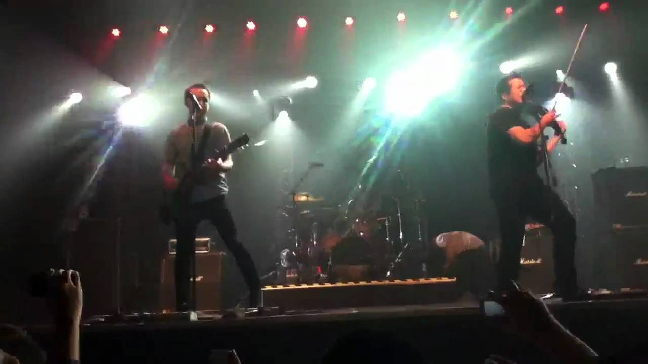 The Takedown (Yellowcard Live In Manila)
