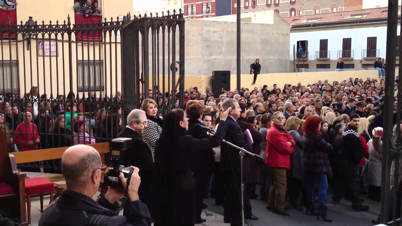 Manuela - Saeta - Misa de Alba 2012 Cautivo Trinidad Málaga