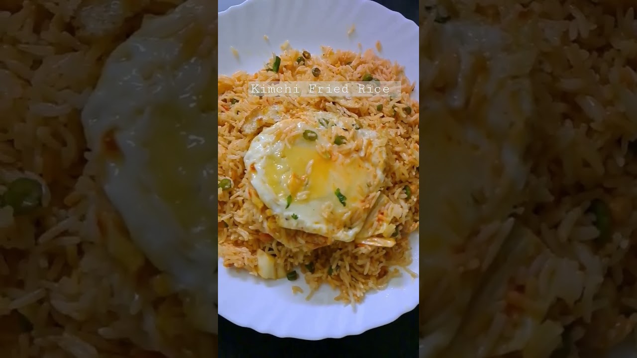 Kimchi Fried Rice/ Korean Fried Rice/ kimchi bokkeumbap #kimchifriedrice #shorts #youtubeshorts