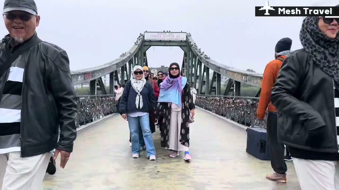 Iron Footbridge Frankfurt - The Thousands Lock of Love