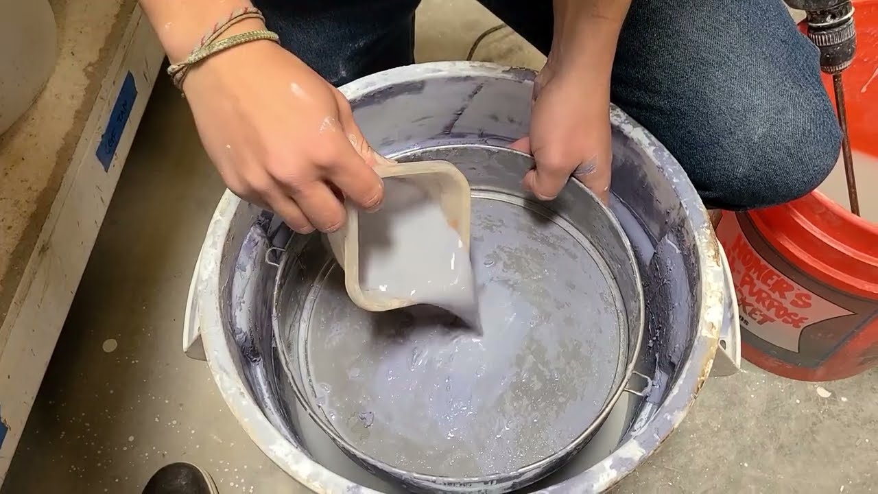 Pottery 101: Dried Glaze on the side of the bucket falls in and causes lumps!!!!