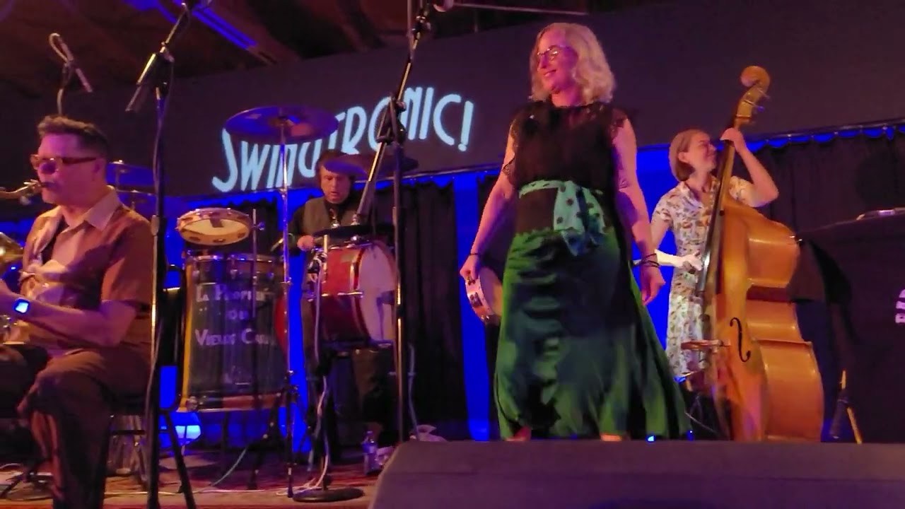 Hot New Orleans Jazz, Barrelhouse Wailers live, Swingtronic at Crown Theatre