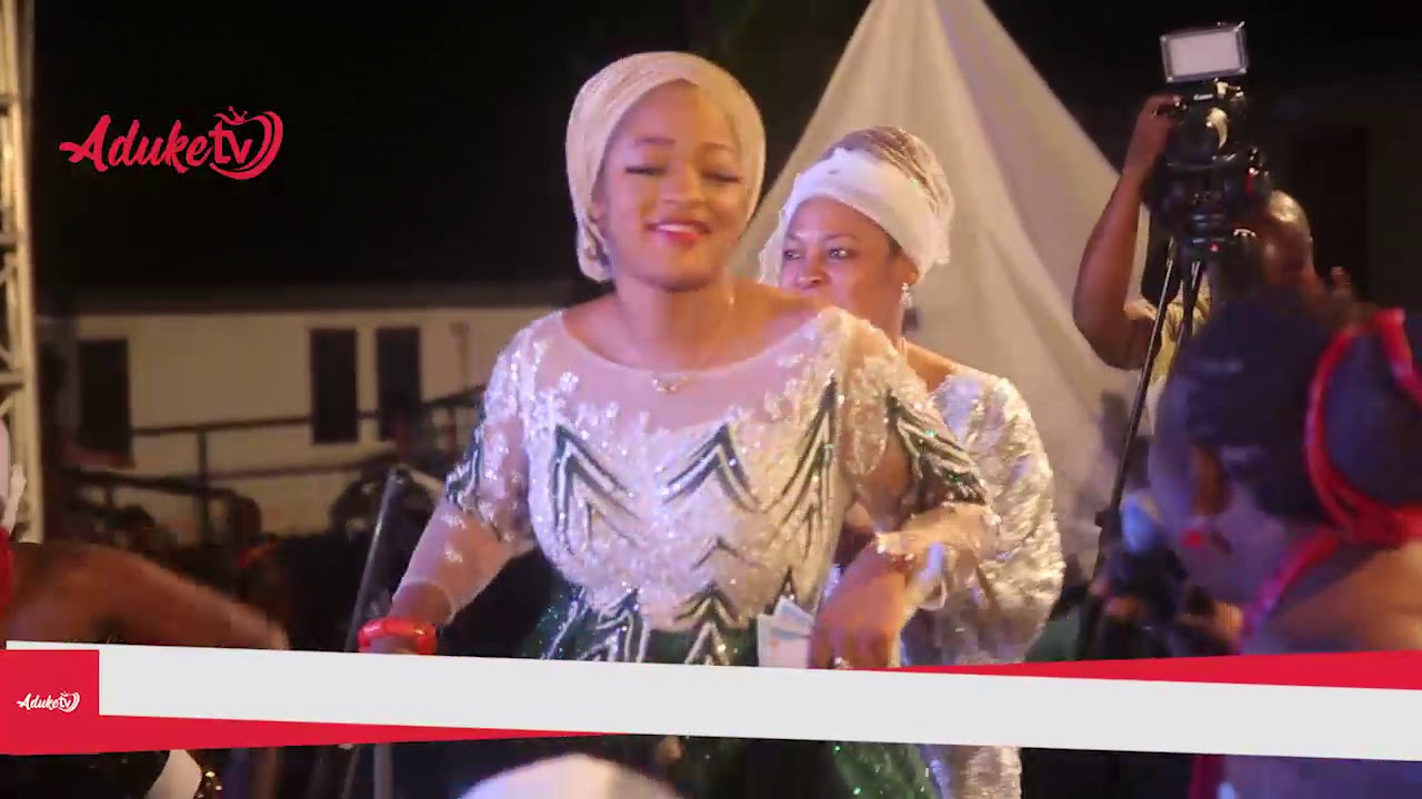 Ooni of ife Wife Olori Naomi Royal Dance Steps @ Olojo Festival