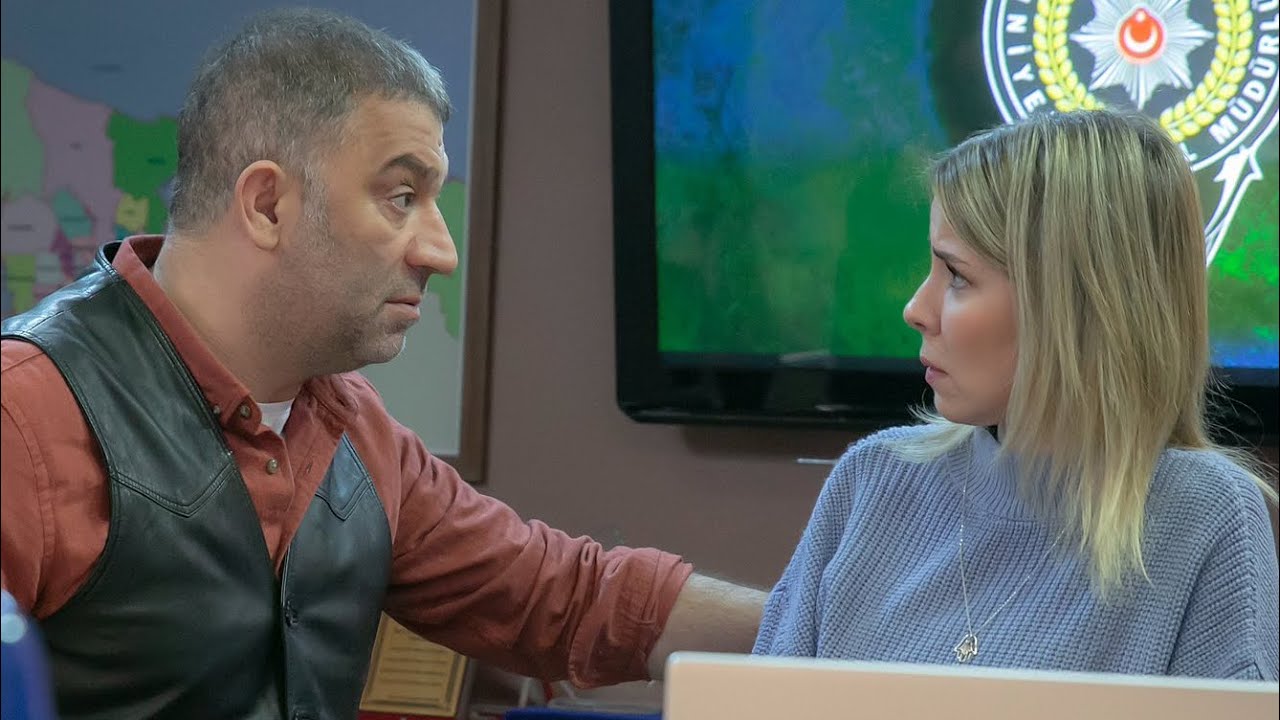 “Biri sana bir şey yapsa bağırta bağırta gebertirim!” 😍 Arka Sokaklar 618.Bölüm