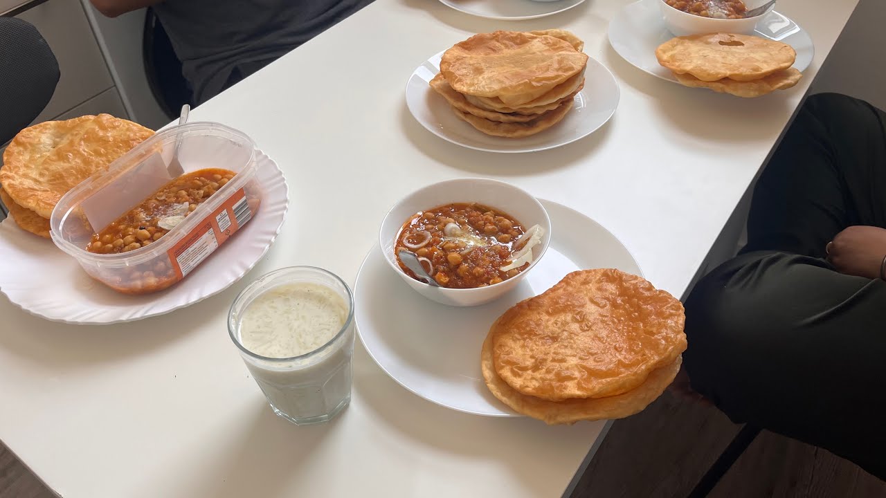 Chole bhature at home #berlin #germany #europeantravel #indiansingermany #food #foodvlog 