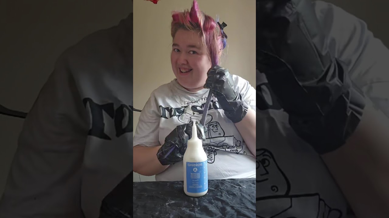 Bleaching my hair blonde 2025