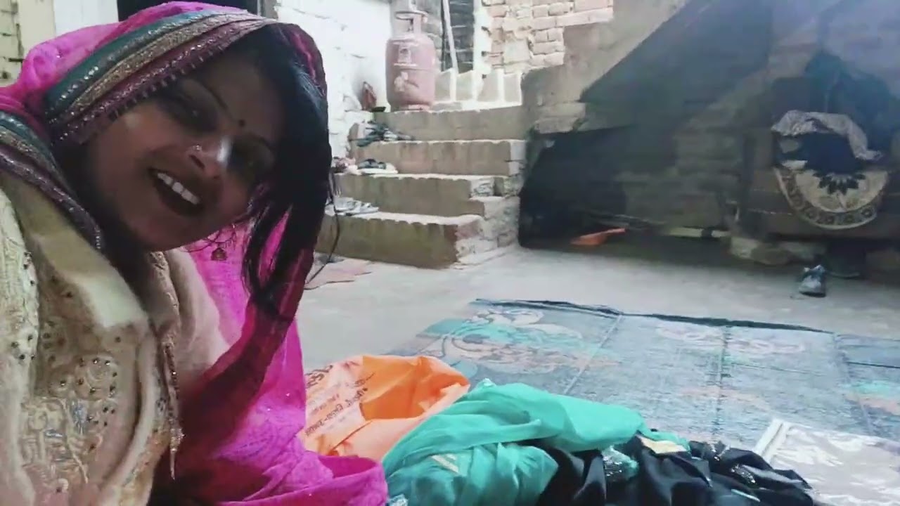 राधे राधे दोस्तों 🙏 अपने फ्रेंड के यहां गई थी शादी की तैयारीया देखने👍