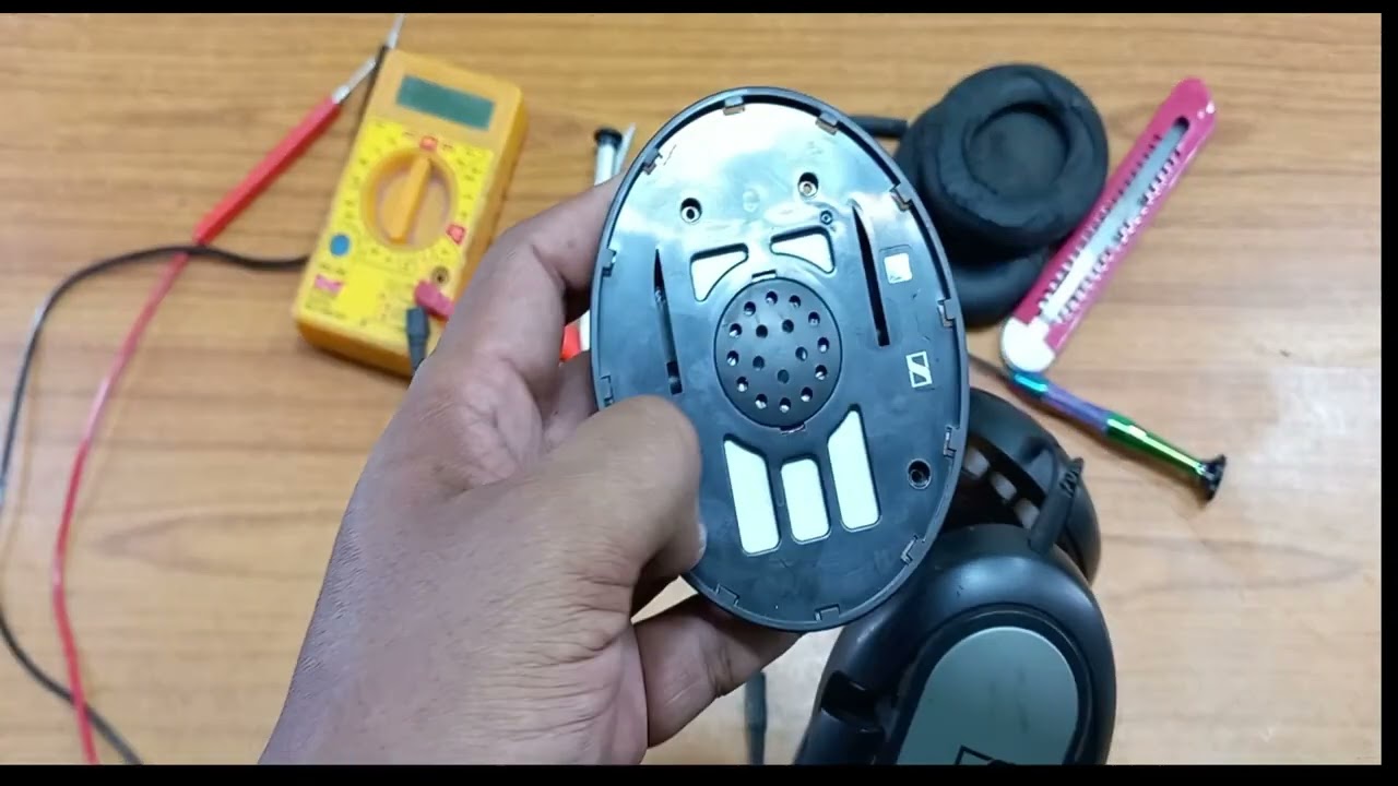 HOW TOTEARDOWNSENNHEISER HD 206 WIRED OVER EAR HEADPHONES WITHOUT MIC