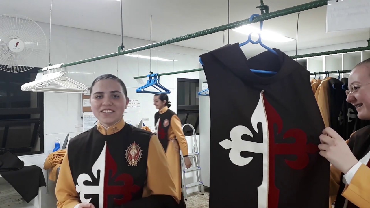 Jovenzinhas... mas sobradamente ordenadas – Arautos sem segredos – Conheça os Arautos do Evangelho
