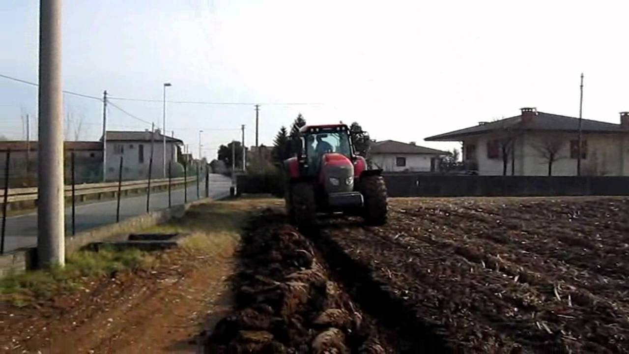 Aratura 2012:McCORMICK XTX 145 &  Quadrivomere Pietro Moro