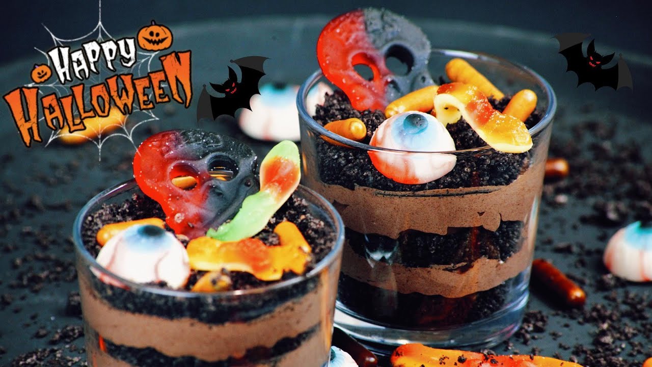 Your Kids Will Love This Halloween Dirt Cups Recipe!
