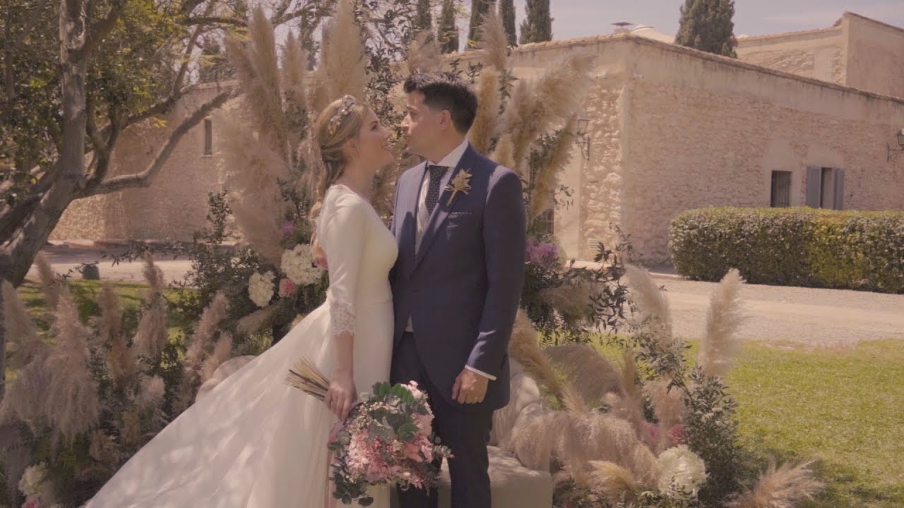 LIDIA Y FERNANDO - TRAILER (Boda en Mas de Alzedo)