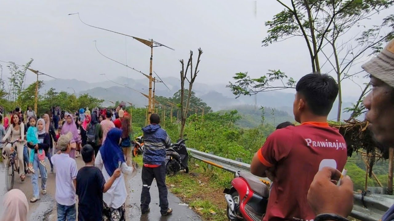 Nonton Kolecer Seharga 12 Juta 🤩 Warga Sampai  Rela Hujan Hujanan || Pedesaan Jawa Barat