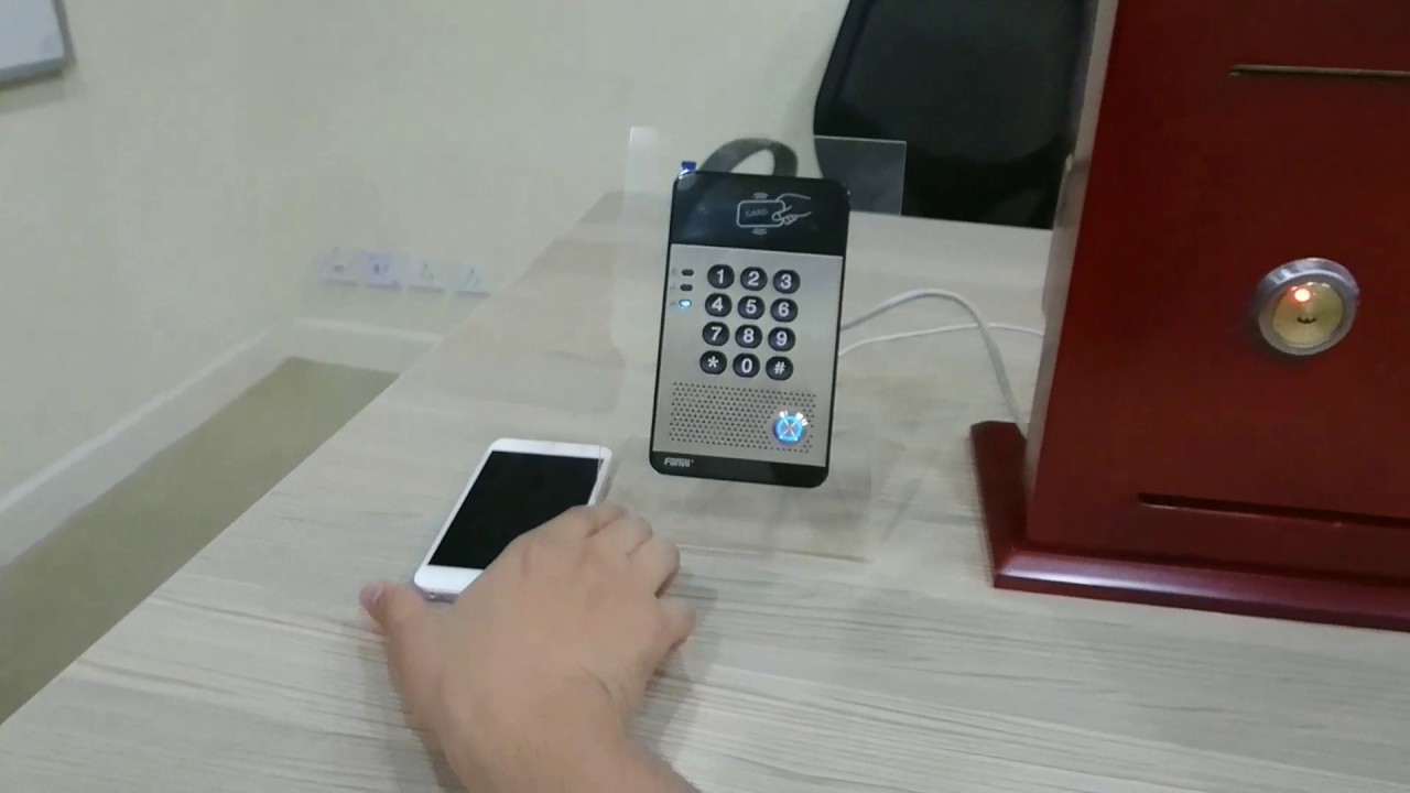 Fanvil i20s quick demo - open the door by using mobile phone