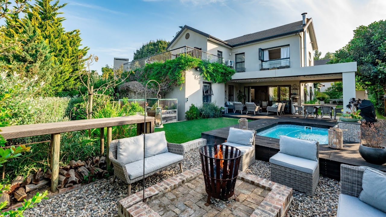4 bedroom house for sale in Eversdal Heights | Pam Golding Properties