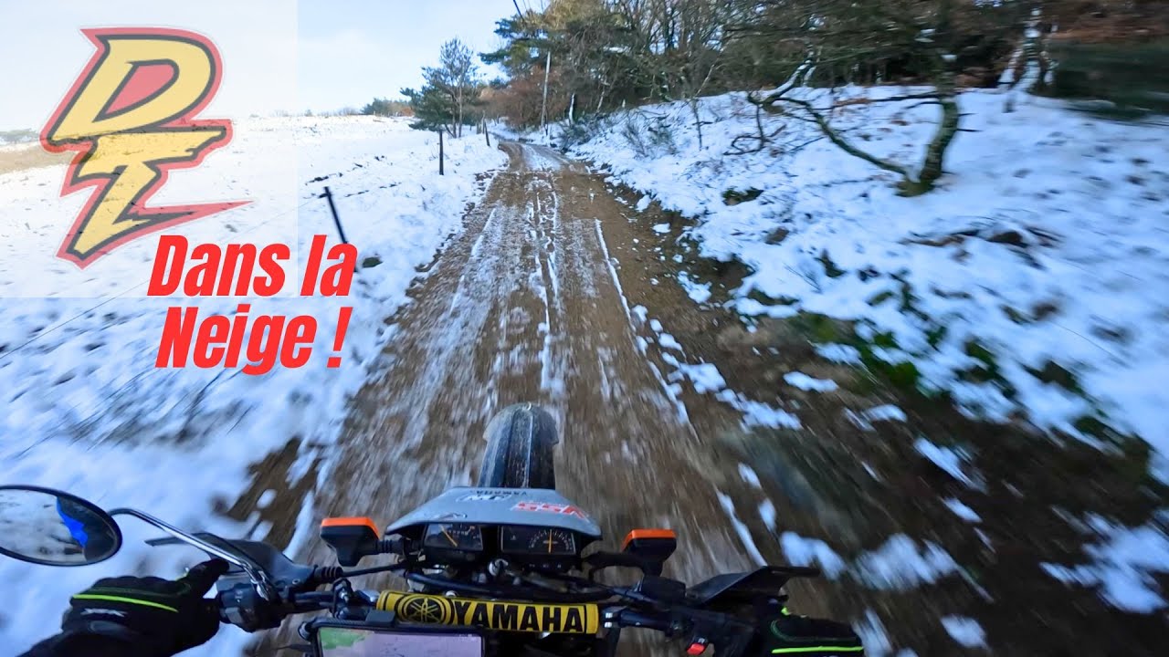 Pistes enneigées en moto