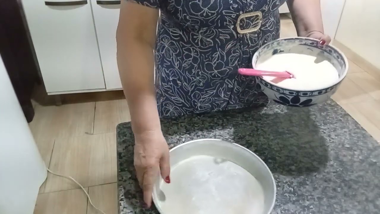 Bolo de coco gelado 