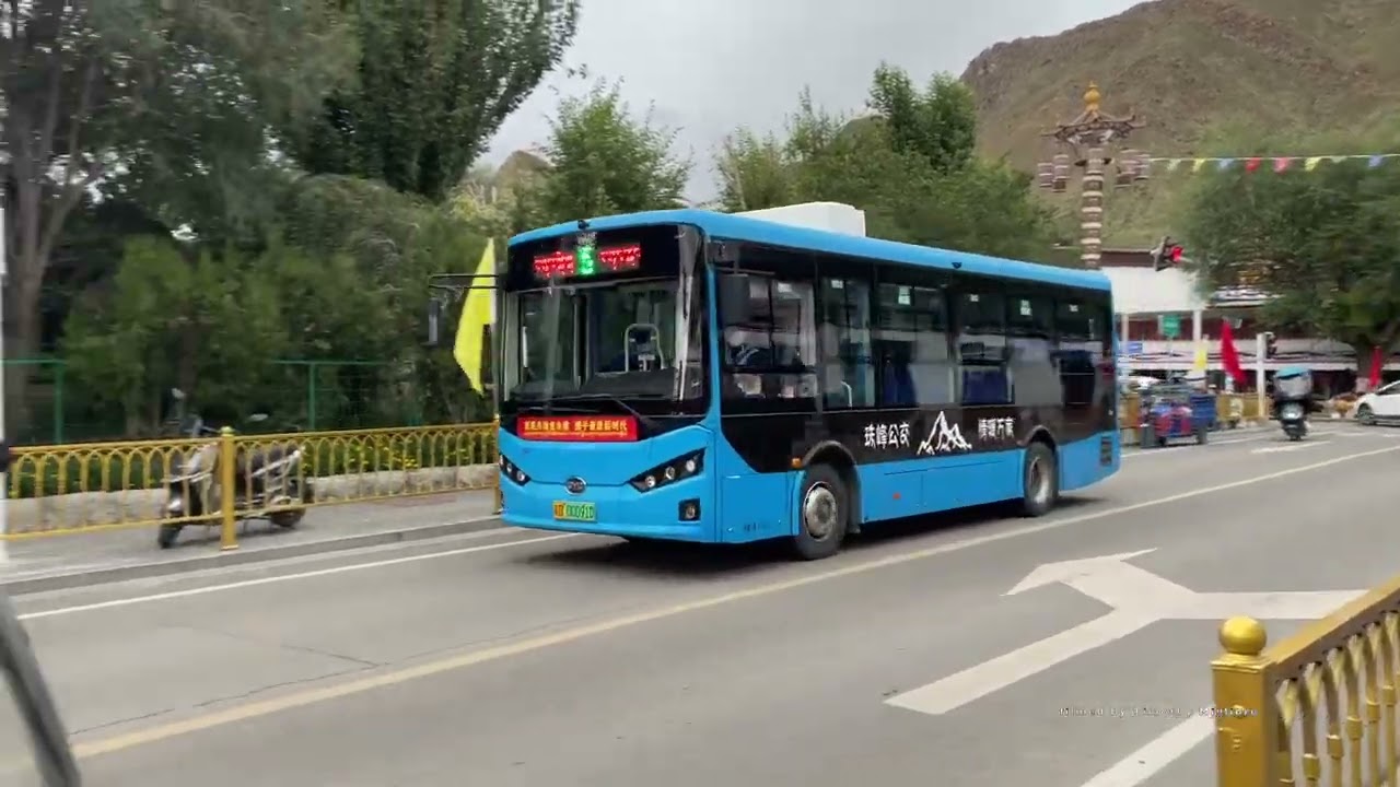 Buses in Shigatse (Xigazê), Tibet, China 2025 日喀则 公共汽车  གཞིས་ཀ་རྩེ